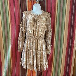 Women’s Blu Pepper Tan and Cream Paisley Ruffle Tier Long Sleeve Mini Dress Sz L